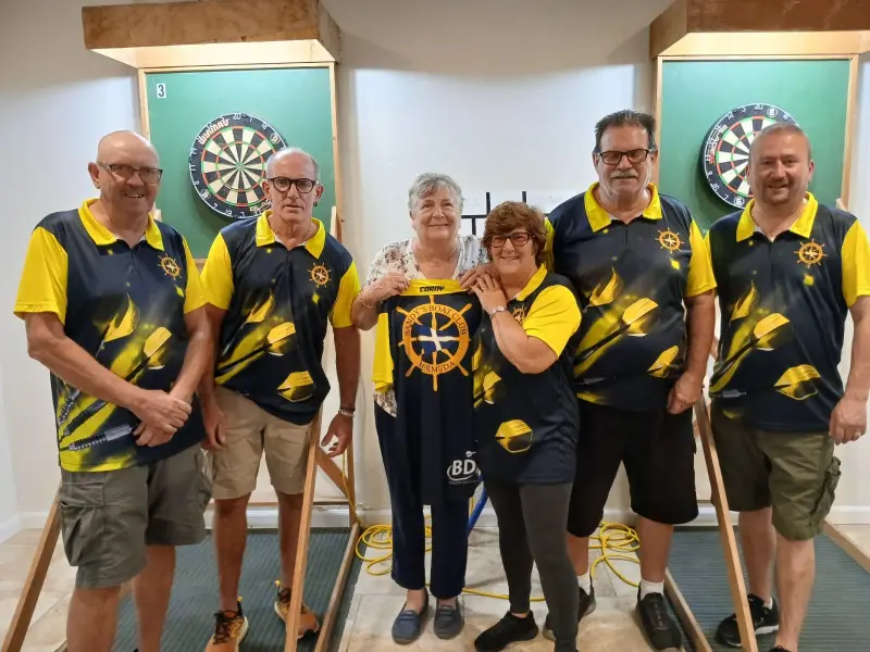 Sandys Boat Club 3 darts team